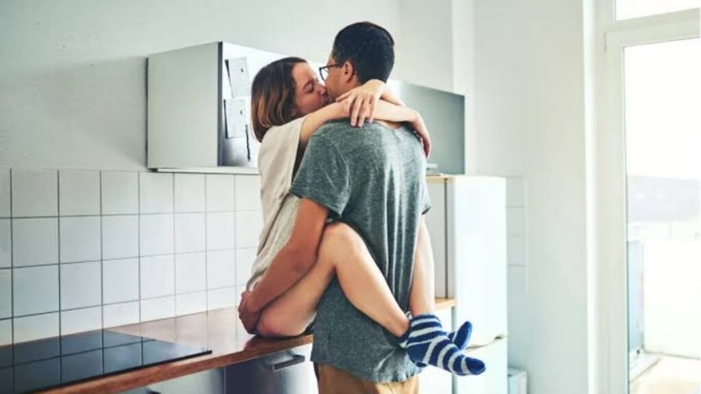 Màn dạo đầu là gì và cách giúp cả hai dễ hưng phấn hơn